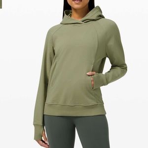 Lululemon Scuba Pullover - size 6